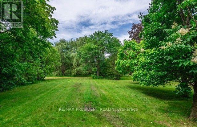 10588 Eighth Line, Halton Hills (Georgetown), Ontario  L7G 4S5 - Photo 4 - W12849578