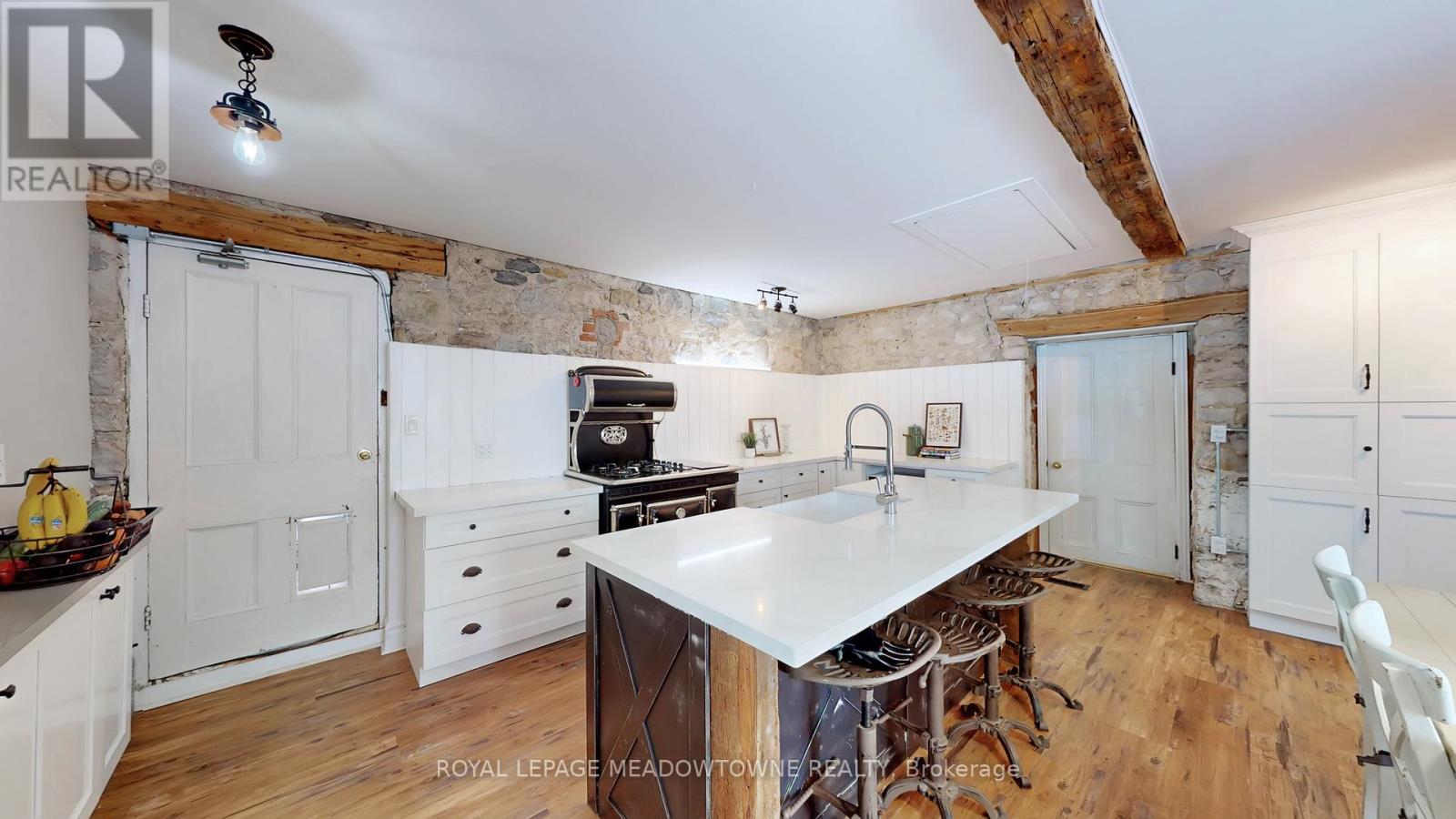 5595 25 Side Road, Milton (Na Rural Nassagaweya), Ontario  L7J 2L7 - Photo 10 - W12854686