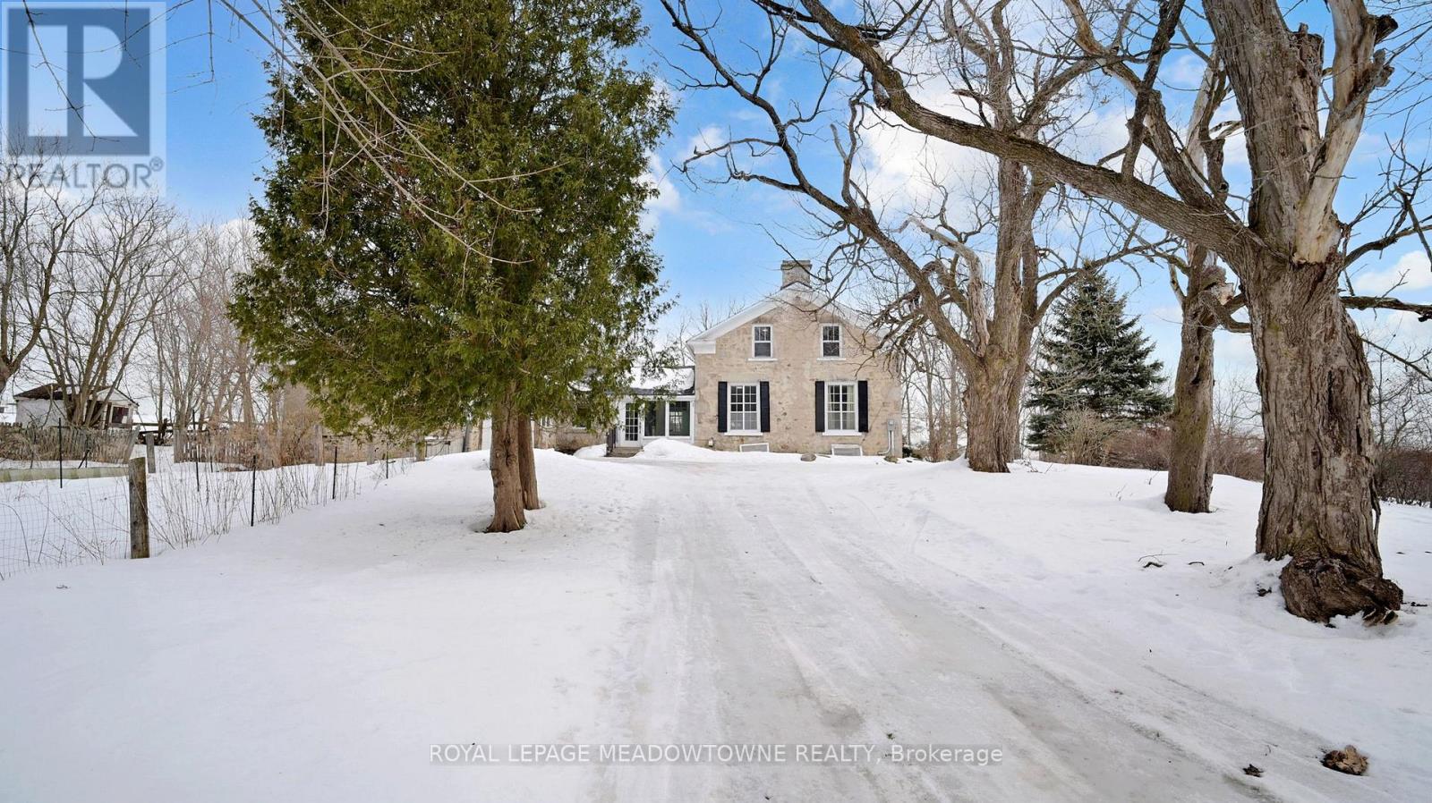 5595 25 Side Road, Milton (Na Rural Nassagaweya), Ontario  L7J 2L7 - Photo 2 - W12854686