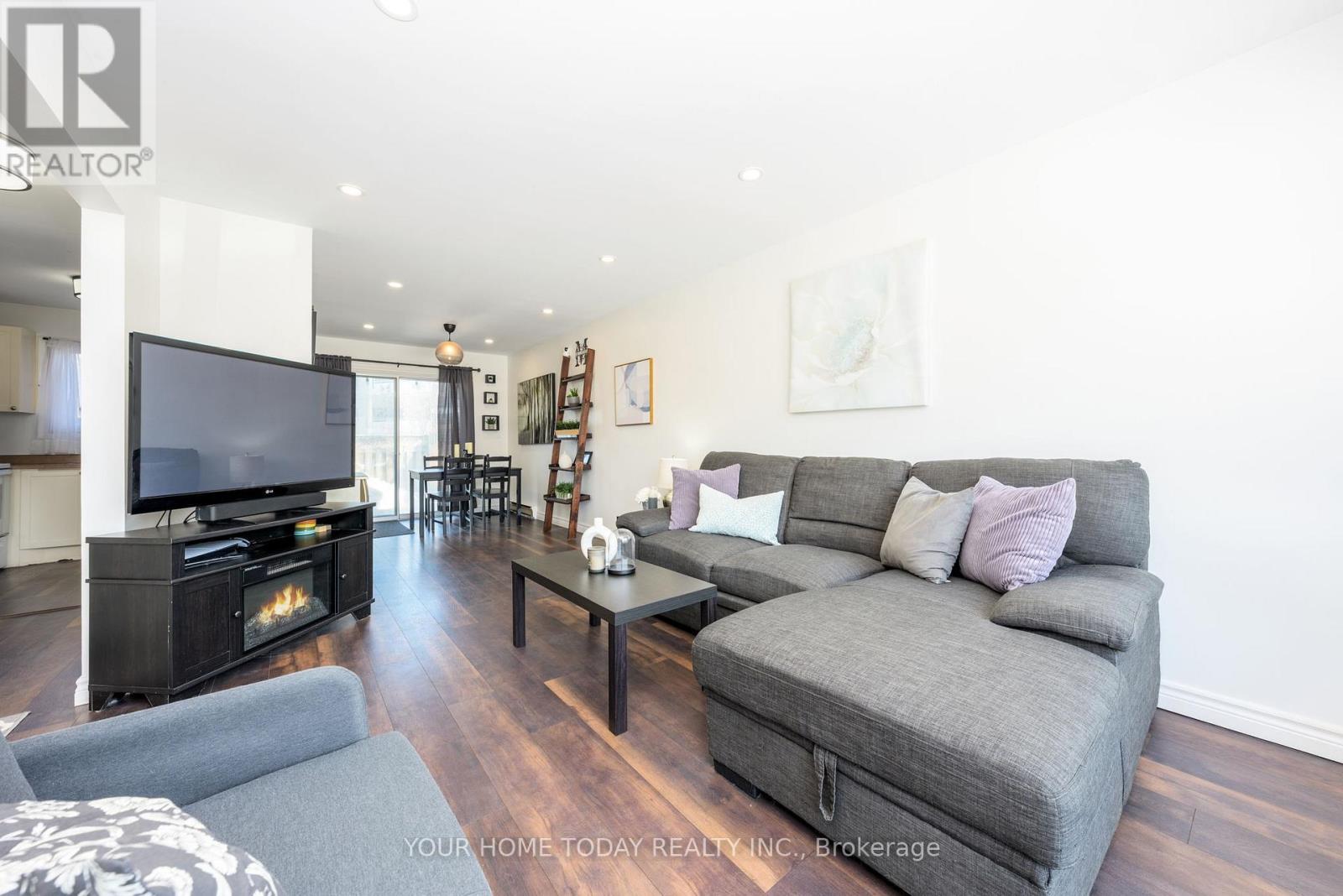 29 - 108 Sinclair Avenue, Halton Hills (Georgetown), Ontario  L7G 1J4 - Photo 12 - W12855174