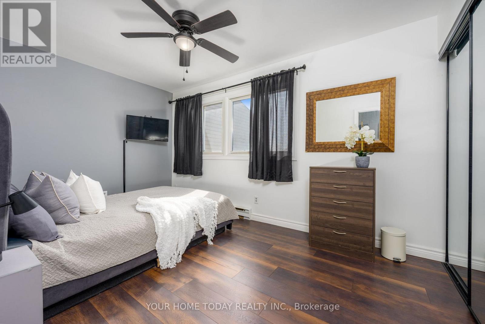 29 - 108 Sinclair Avenue, Halton Hills (Georgetown), Ontario  L7G 1J4 - Photo 18 - W12855174