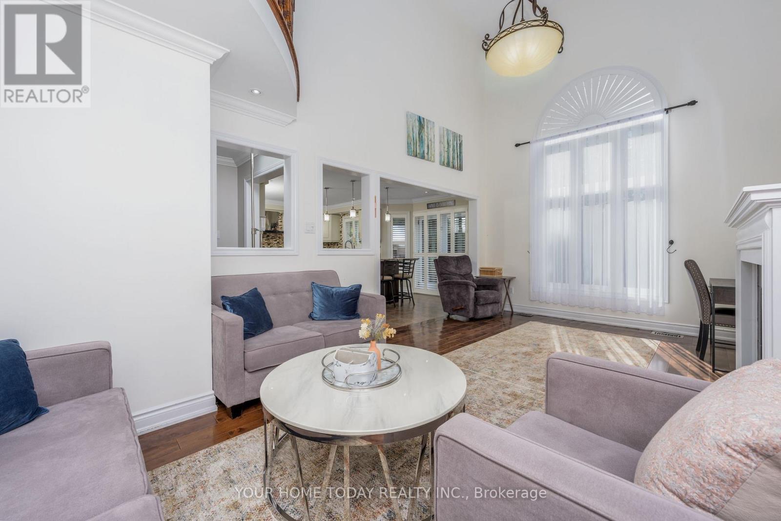 49 Miller Drive, Halton Hills (Georgetown), Ontario  L7G 5P7 - Photo 16 - W12855272