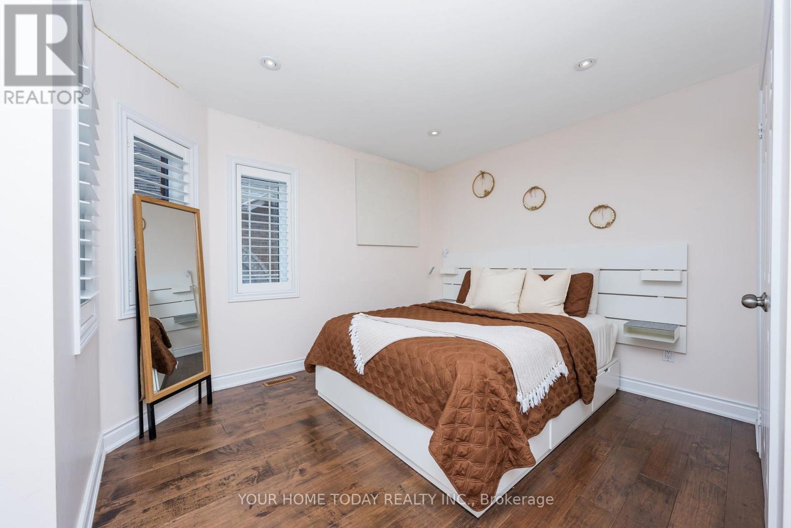 49 Miller Drive, Halton Hills (Georgetown), Ontario  L7G 5P7 - Photo 32 - W12855272