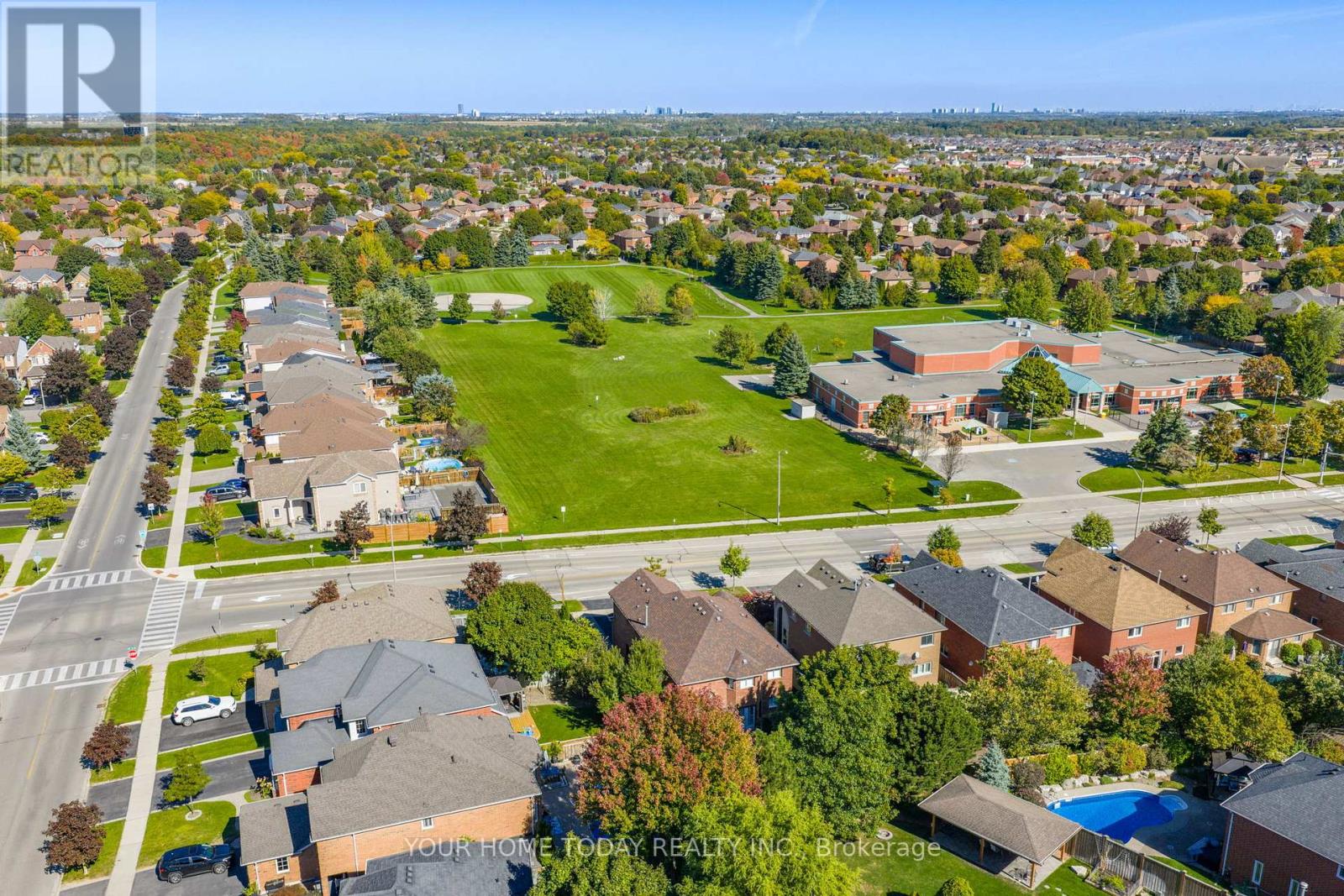 49 Miller Drive, Halton Hills (Georgetown), Ontario  L7G 5P7 - Photo 47 - W12855272