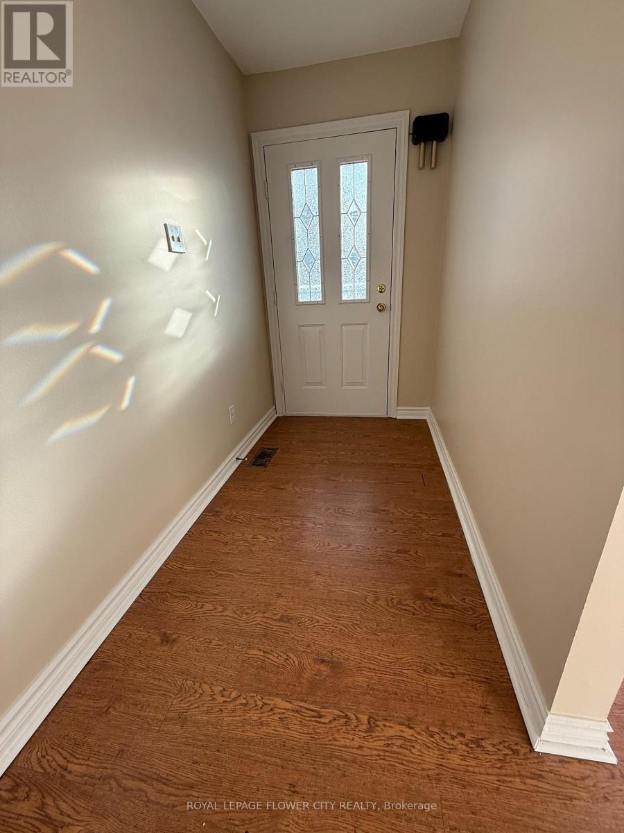 10733 Sixth Line, Halton Hills (Rural Halton Hills), Ontario  L7G 4S6 - Photo 2 - W12856468