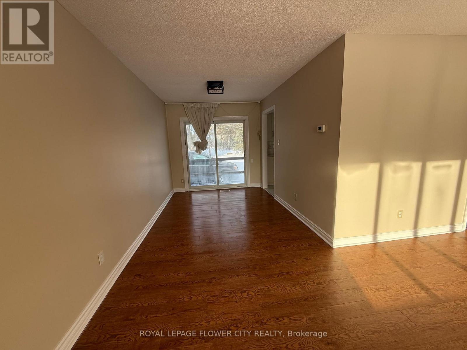 10733 Sixth Line, Halton Hills (Rural Halton Hills), Ontario  L7G 4S6 - Photo 8 - W12856468