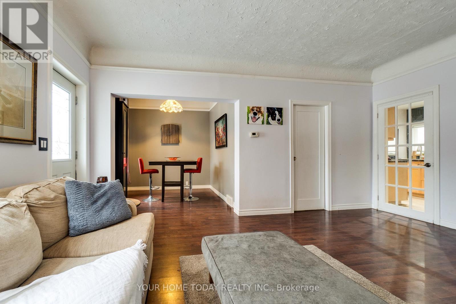 10 Knox Street, Halton Hills (Ac Acton), Ontario  L7J 1C7 - Photo 11 - W12861160