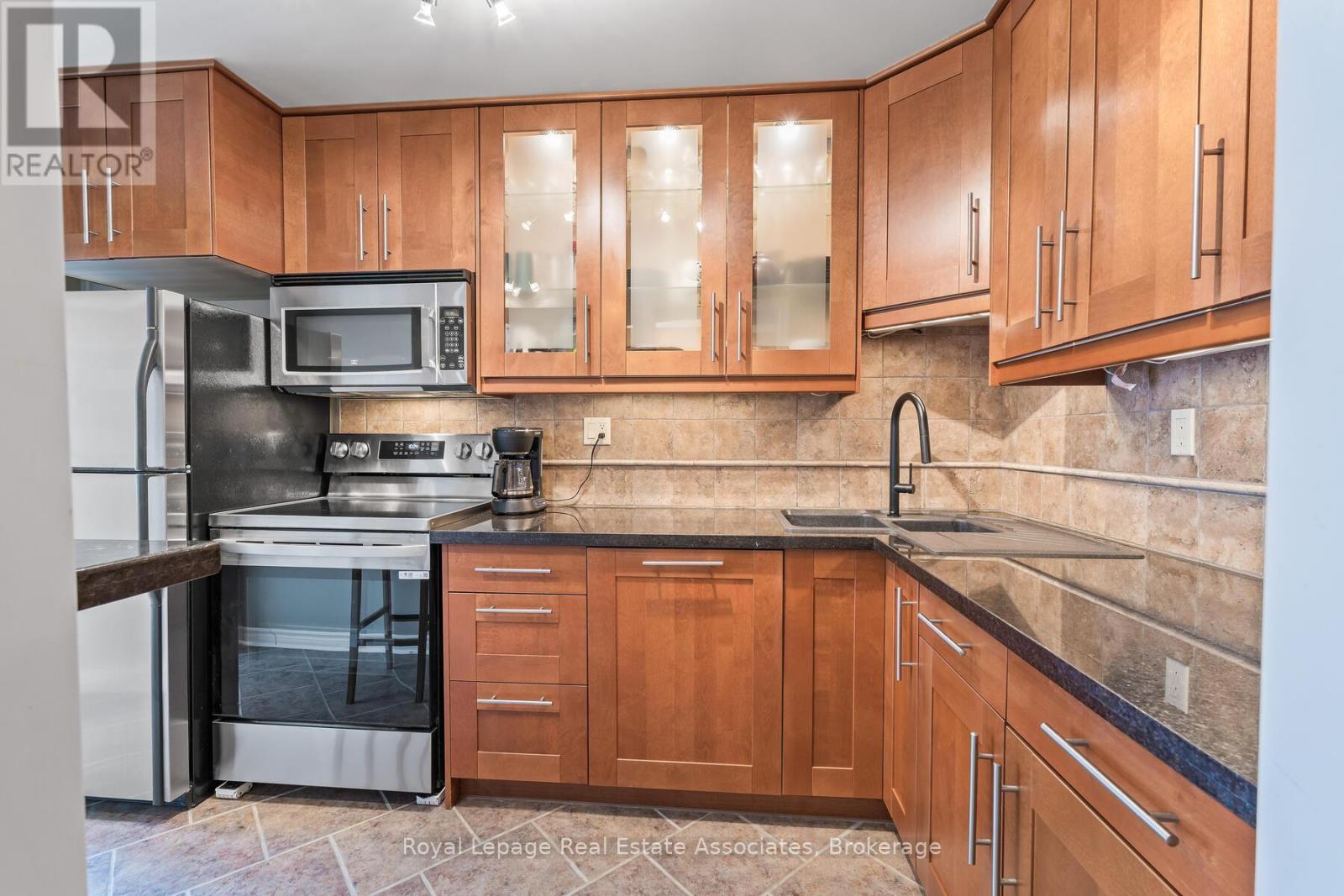 60 - 62 Stewart Maclaren Road, Halton Hills (Georgetown), Ontario  L7G 5L9 - Photo 12 - W12862274