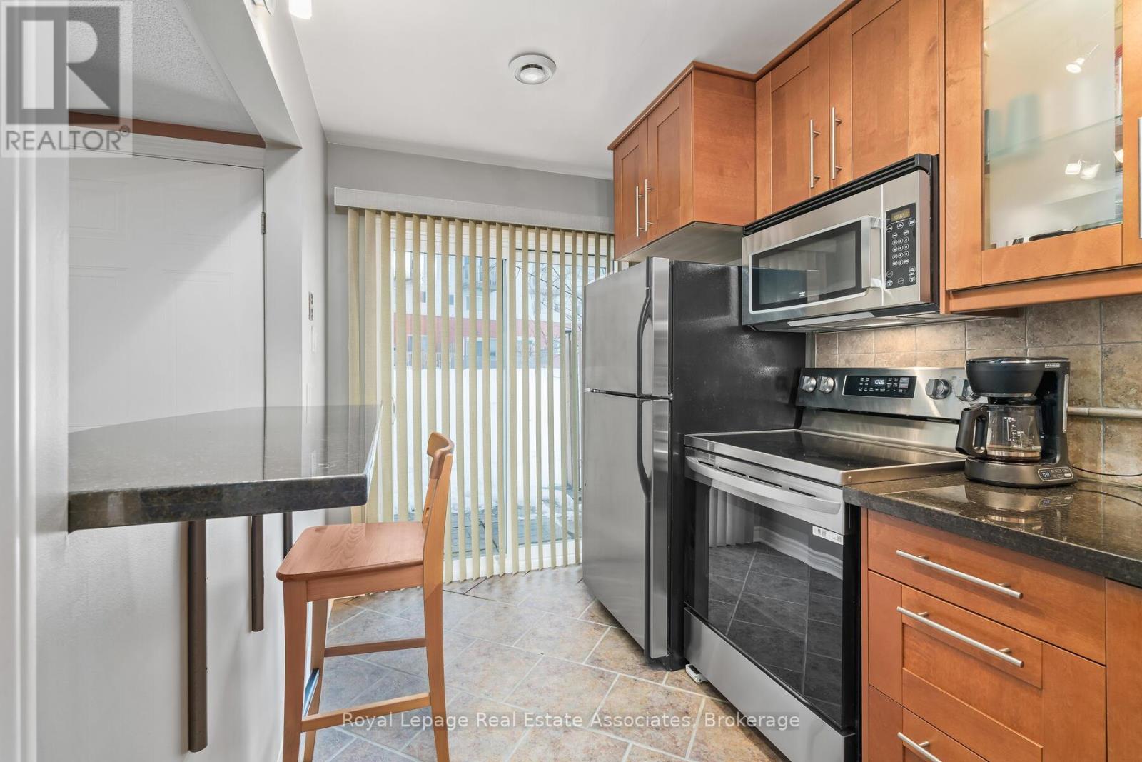 60 - 62 Stewart Maclaren Road, Halton Hills (Georgetown), Ontario  L7G 5L9 - Photo 13 - W12862274