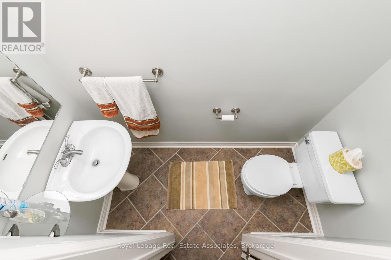 60 - 62 Stewart Maclaren Road, Halton Hills (Georgetown), Ontario  L7G 5L9 - Photo 16 - W12862274