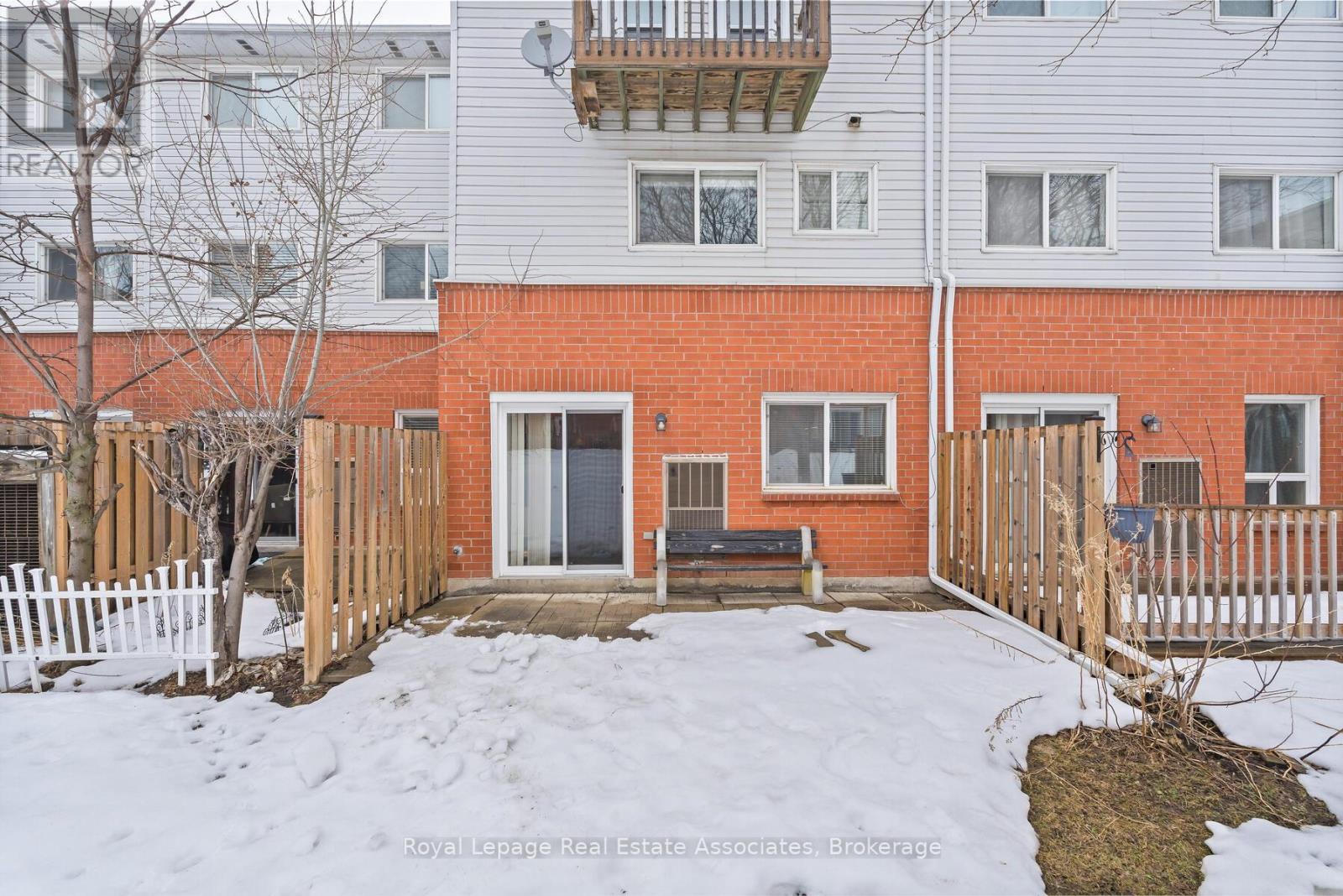 60 - 62 Stewart Maclaren Road, Halton Hills (Georgetown), Ontario  L7G 5L9 - Photo 33 - W12862274