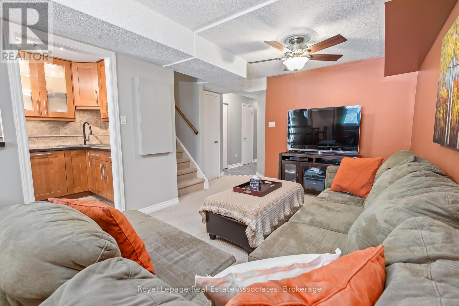 60 - 62 Stewart Maclaren Road, Halton Hills (Georgetown), Ontario  L7G 5L9 - Photo 9 - W12862274