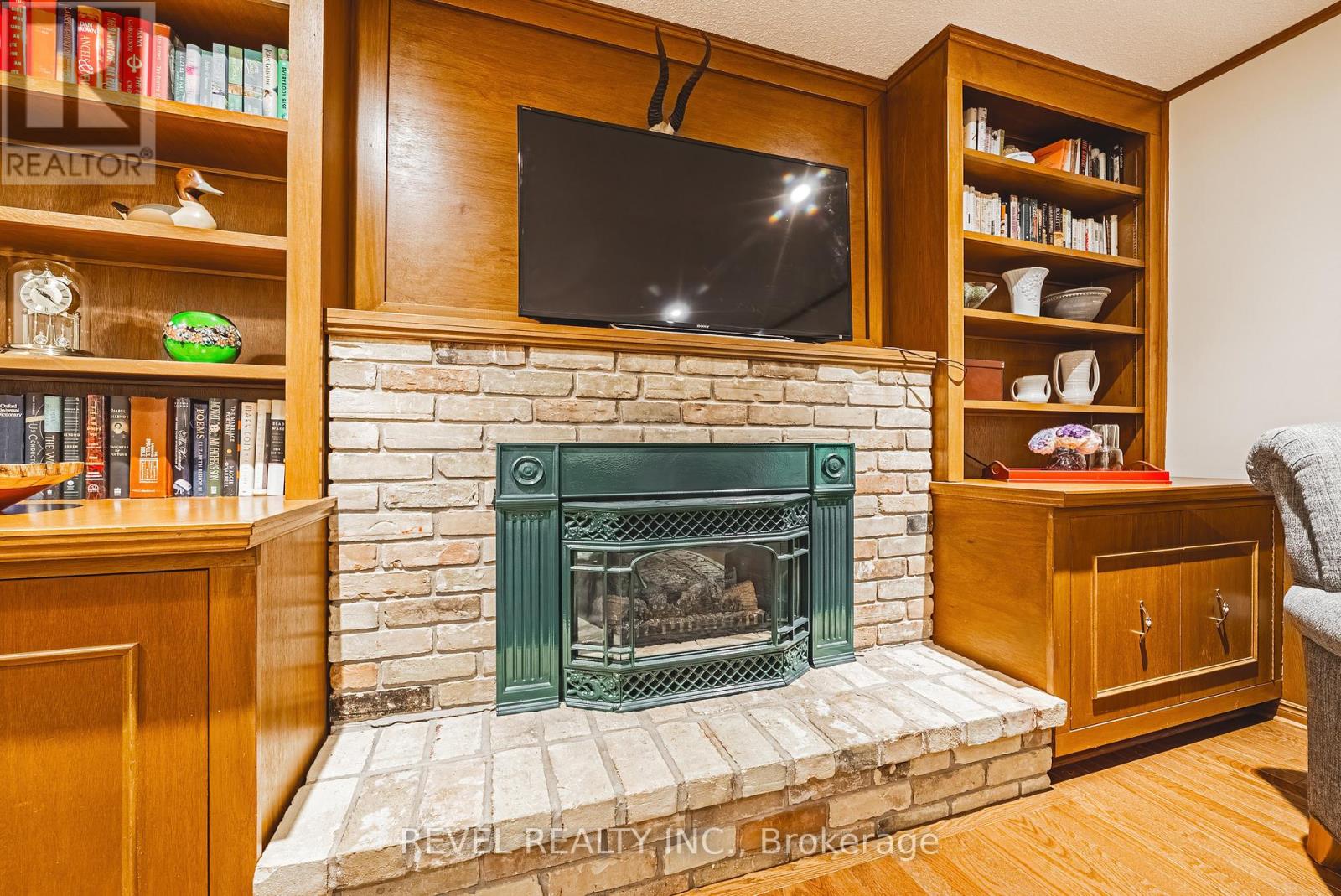 116 Campbell Avenue E, Milton (Campbellville), Ontario  L0P 1B0 - Photo 26 - W12862438