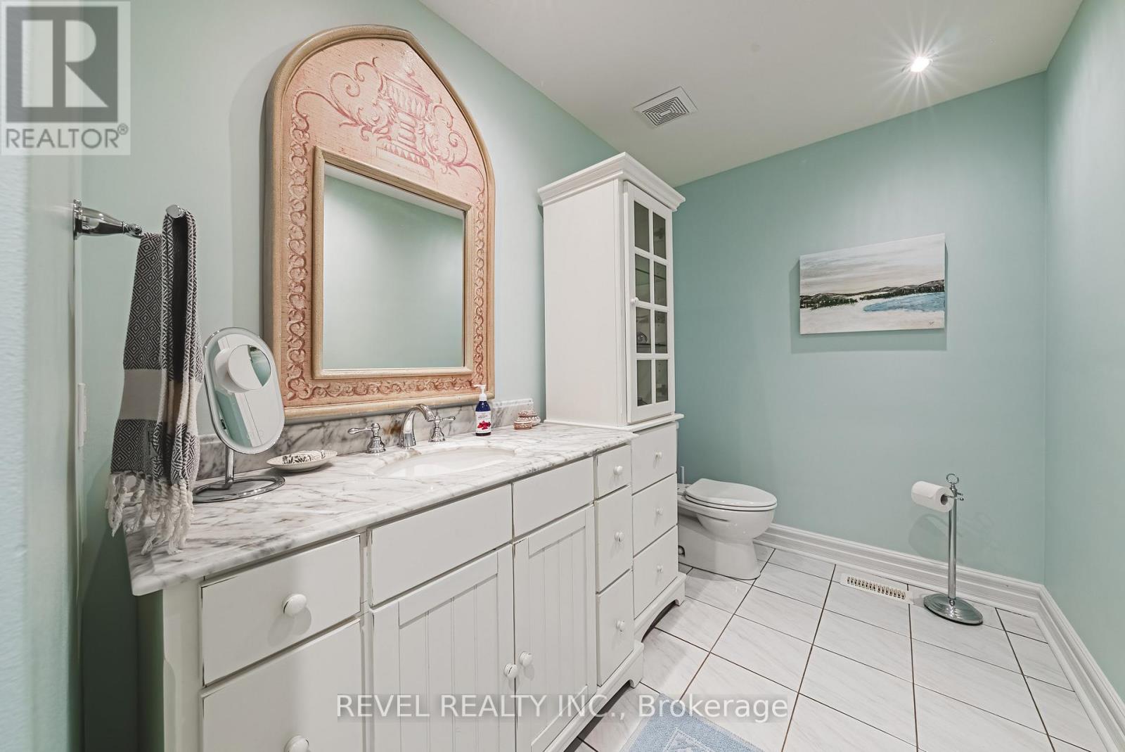 116 Campbell Avenue E, Milton (Campbellville), Ontario  L0P 1B0 - Photo 27 - W12862438