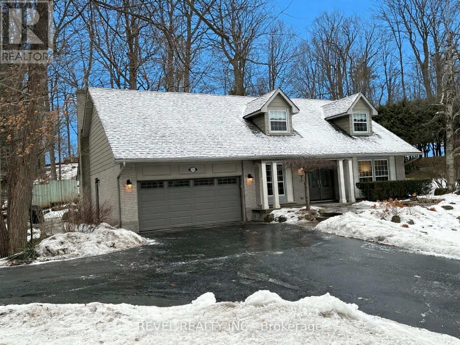 116 Campbell Avenue E, Milton (Campbellville), Ontario  L0P 1B0 - Photo 3 - W12862438