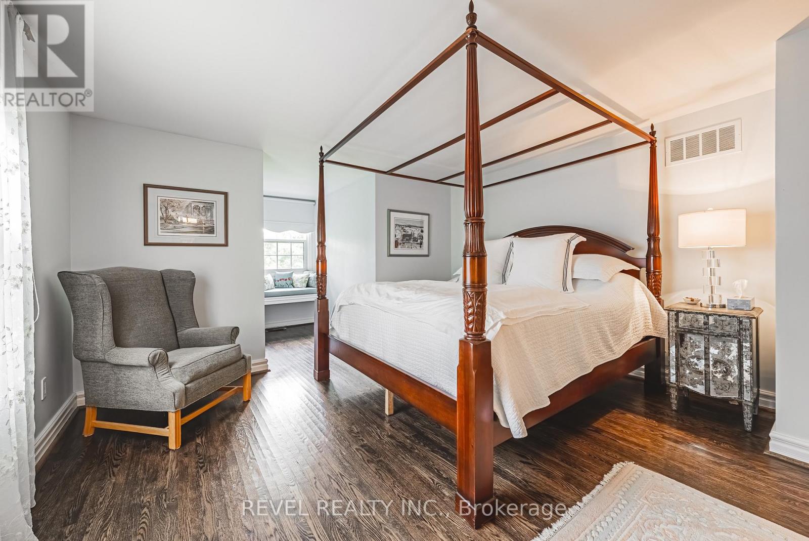 116 Campbell Avenue E, Milton (Campbellville), Ontario  L0P 1B0 - Photo 30 - W12862438