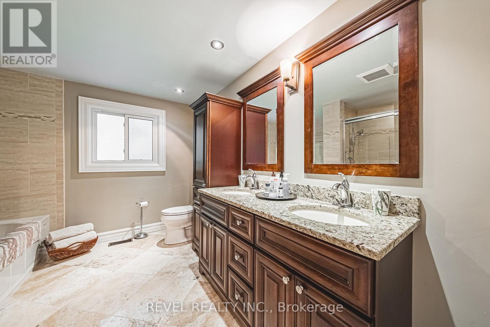 116 Campbell Avenue E, Milton (Campbellville), Ontario  L0P 1B0 - Photo 34 - W12862438