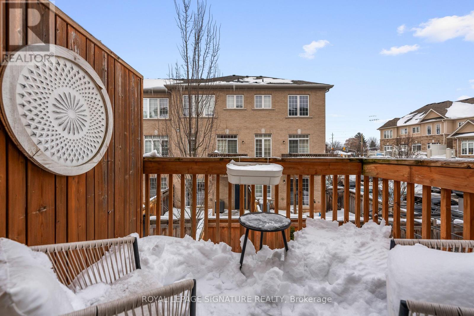 6 Renfrew Lane, Halton Hills (Georgetown), Ontario  L7G 0H1 - Photo 12 - W12862856