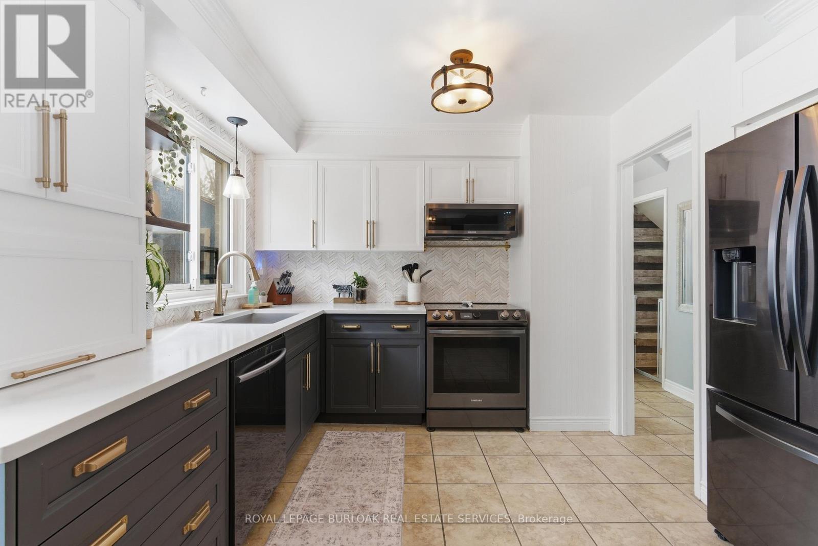 165 Tyler Avenue, Halton Hills (Ac Acton), Ontario  L7J 1V4 - Photo 15 - W12862948