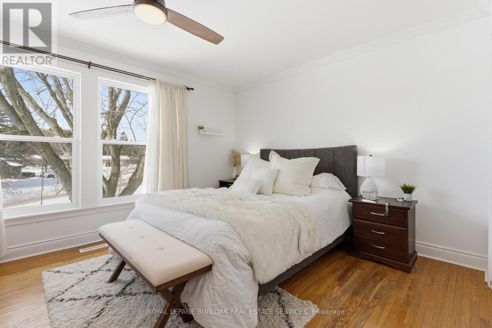 165 Tyler Avenue, Halton Hills (Ac Acton), Ontario  L7J 1V4 - Photo 20 - W12862948