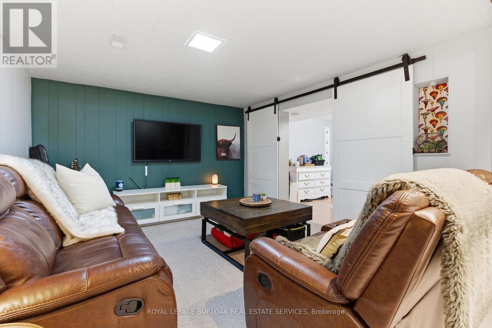 165 Tyler Avenue, Halton Hills (Ac Acton), Ontario  L7J 1V4 - Photo 33 - W12862948