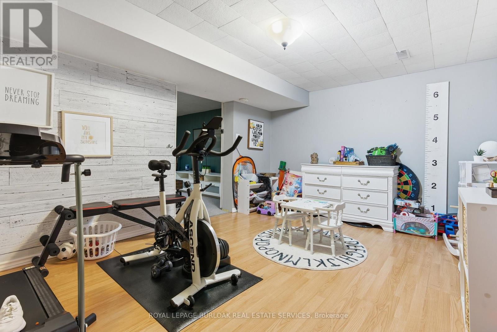 165 Tyler Avenue, Halton Hills (Ac Acton), Ontario  L7J 1V4 - Photo 39 - W12862948