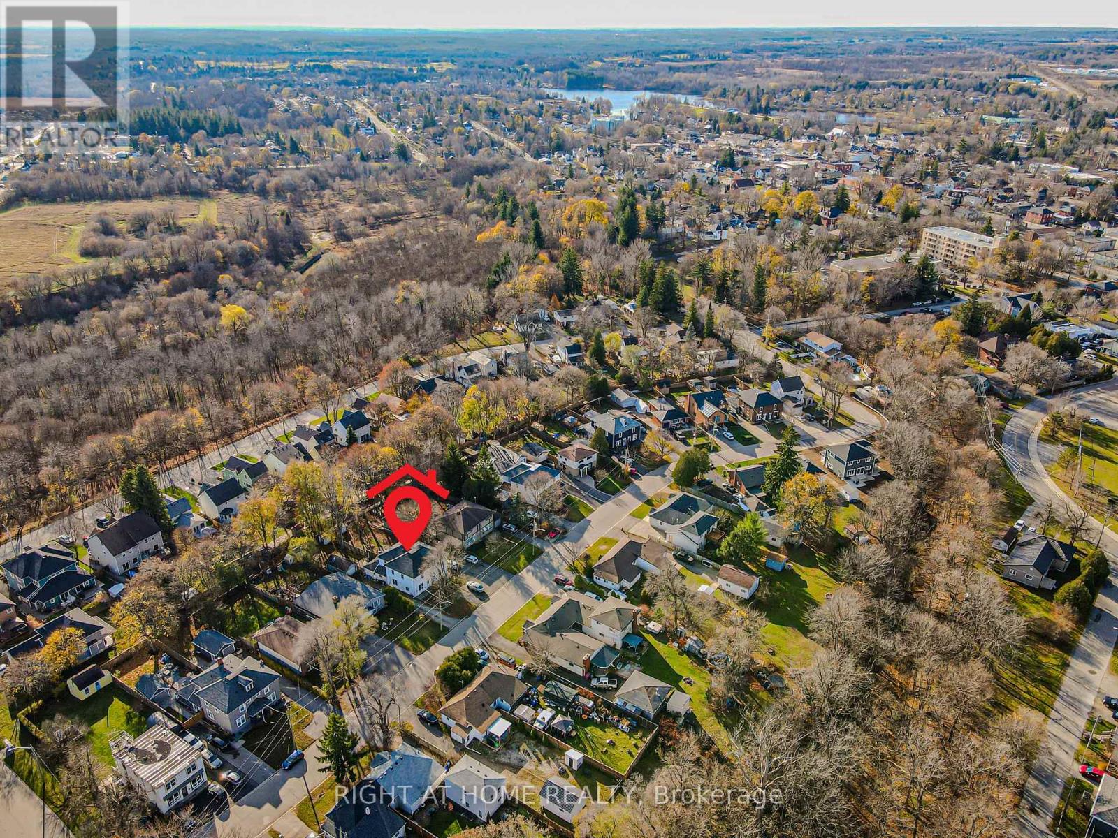 126 Poplar Avenue, Halton Hills (Ac Acton), Ontario  L7J 2E2 - Photo 17 - W12865266