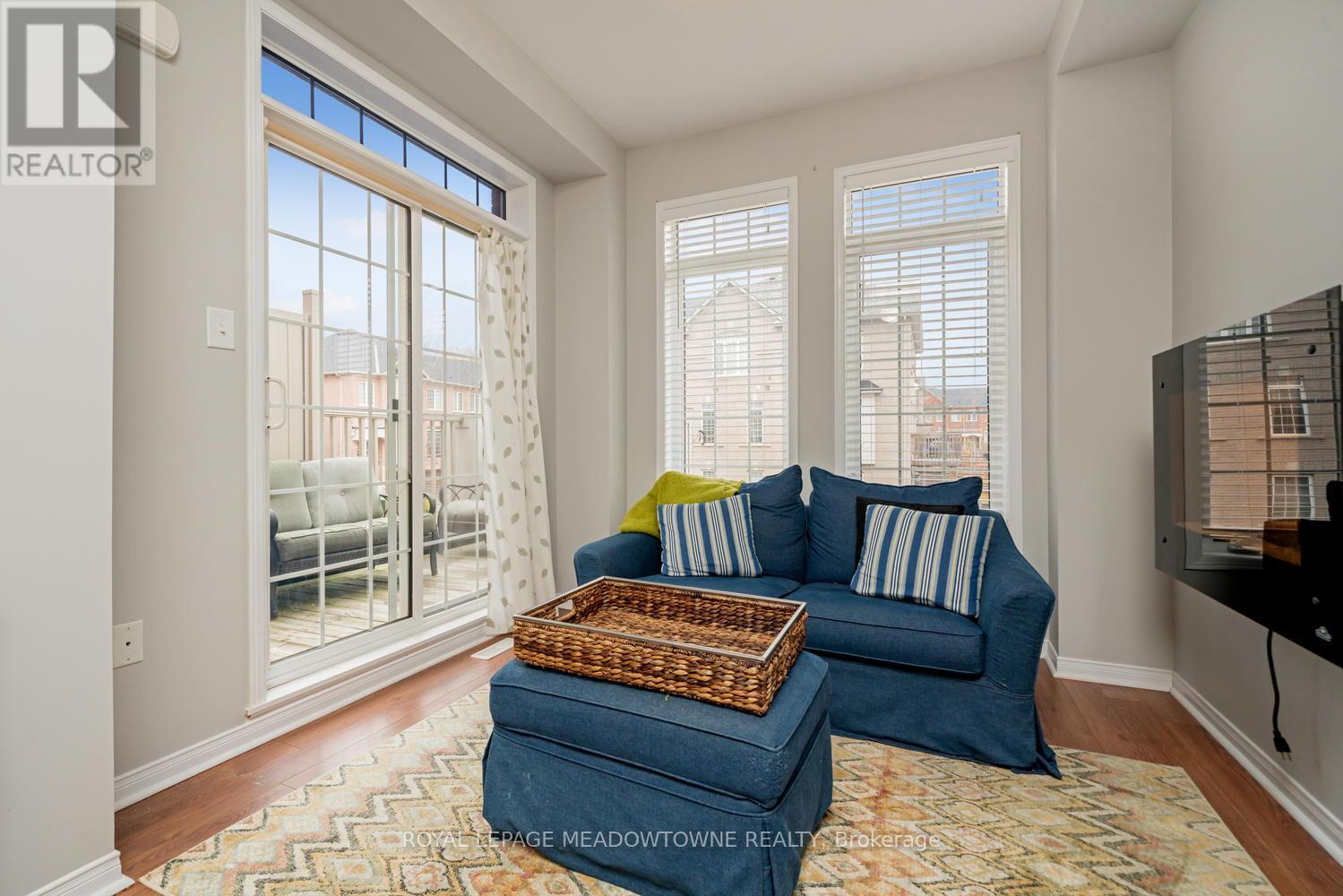 6 Tiffany Lane, Halton Hills (Georgetown), Ontario  L7G 0G8 - Photo 11 - W12865556