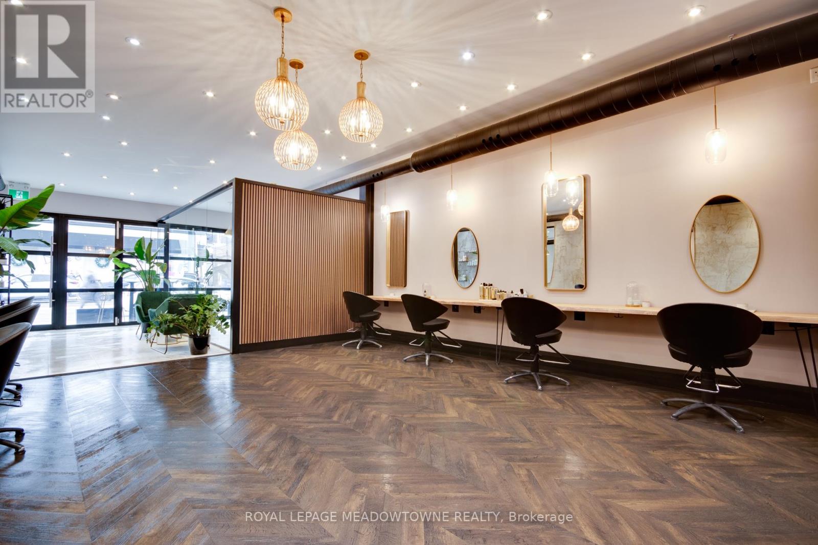 43 Main Street S, Halton Hills (Georgetown), Ontario  L7G 3H2 - Photo 18 - W12868242