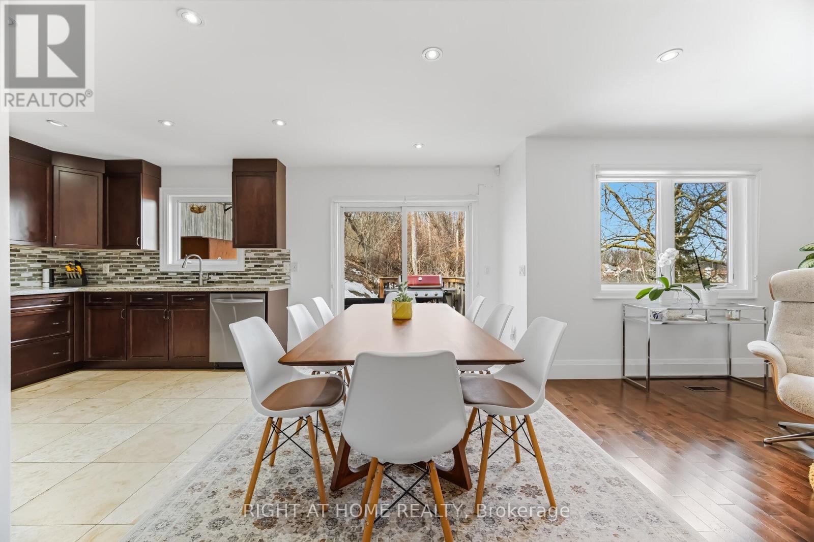 51d John Street, Halton Hills (Georgetown), Ontario  L7G 2J9 - Photo 13 - W12871226