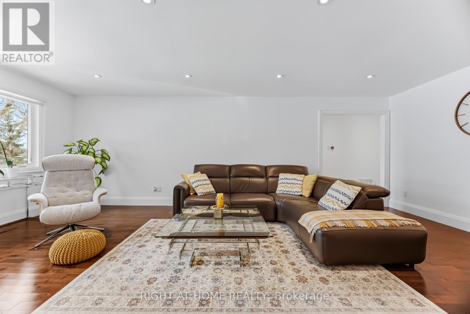 51d John Street, Halton Hills (Georgetown), Ontario  L7G 2J9 - Photo 9 - W12871226