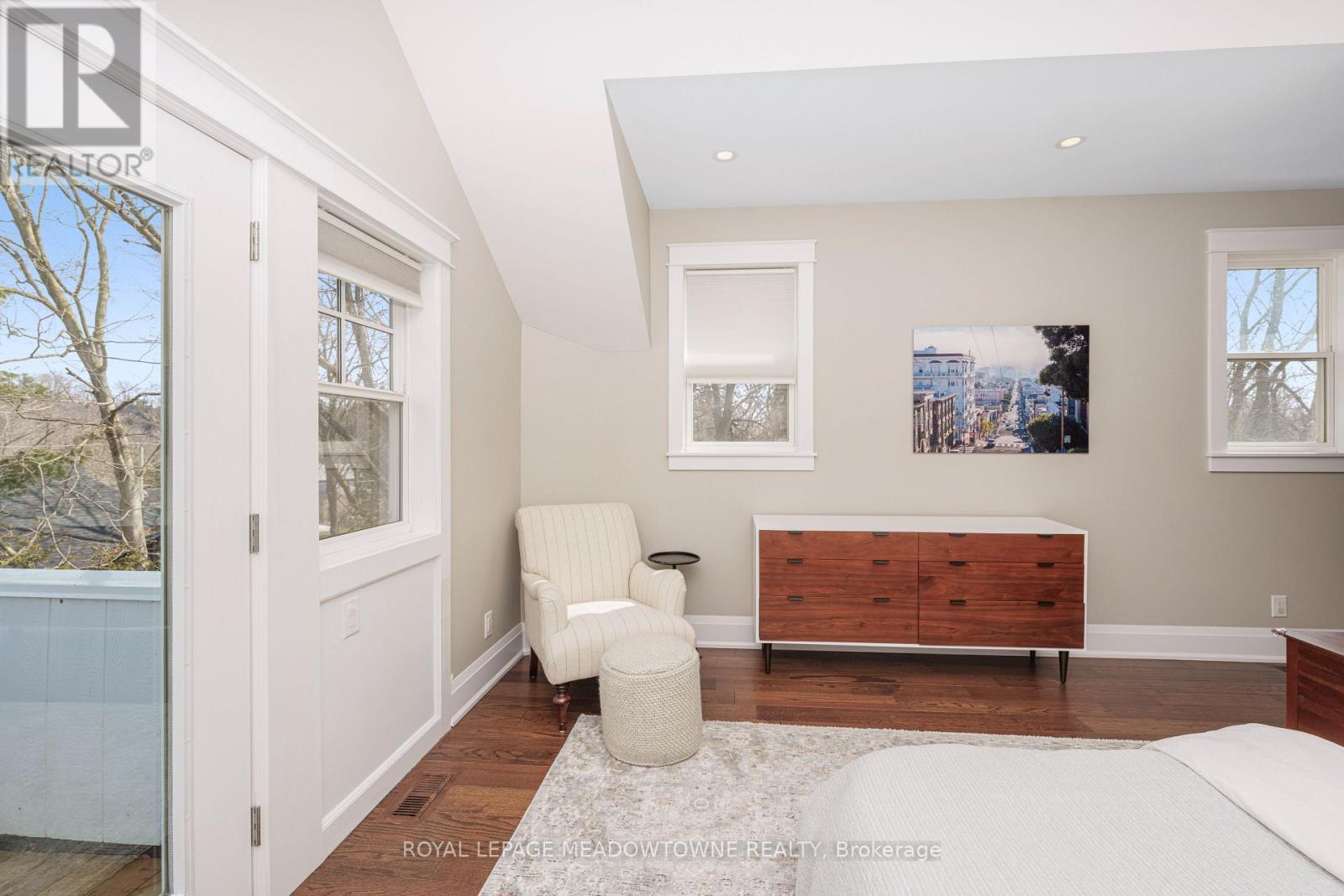 2 Bennett Place, Halton Hills (Glen Williams), Ontario  L7G 2X7 - Photo 13 - W12871350