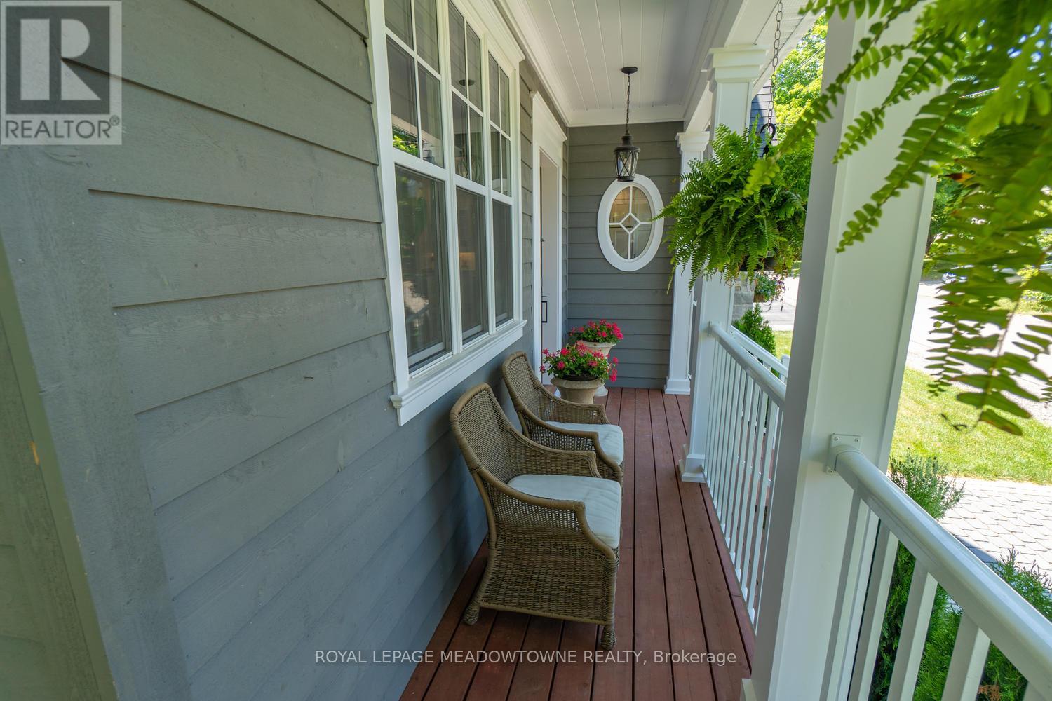 2 Bennett Place, Halton Hills (Glen Williams), Ontario  L7G 2X7 - Photo 26 - W12871350