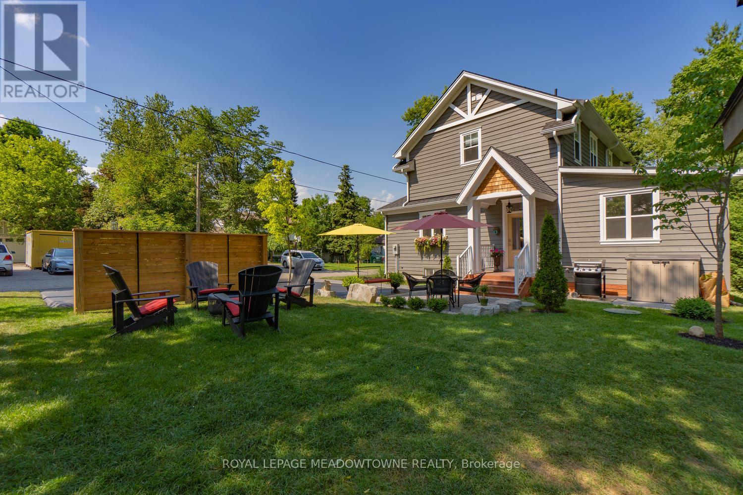 2 Bennett Place, Halton Hills (Glen Williams), Ontario  L7G 2X7 - Photo 28 - W12871350