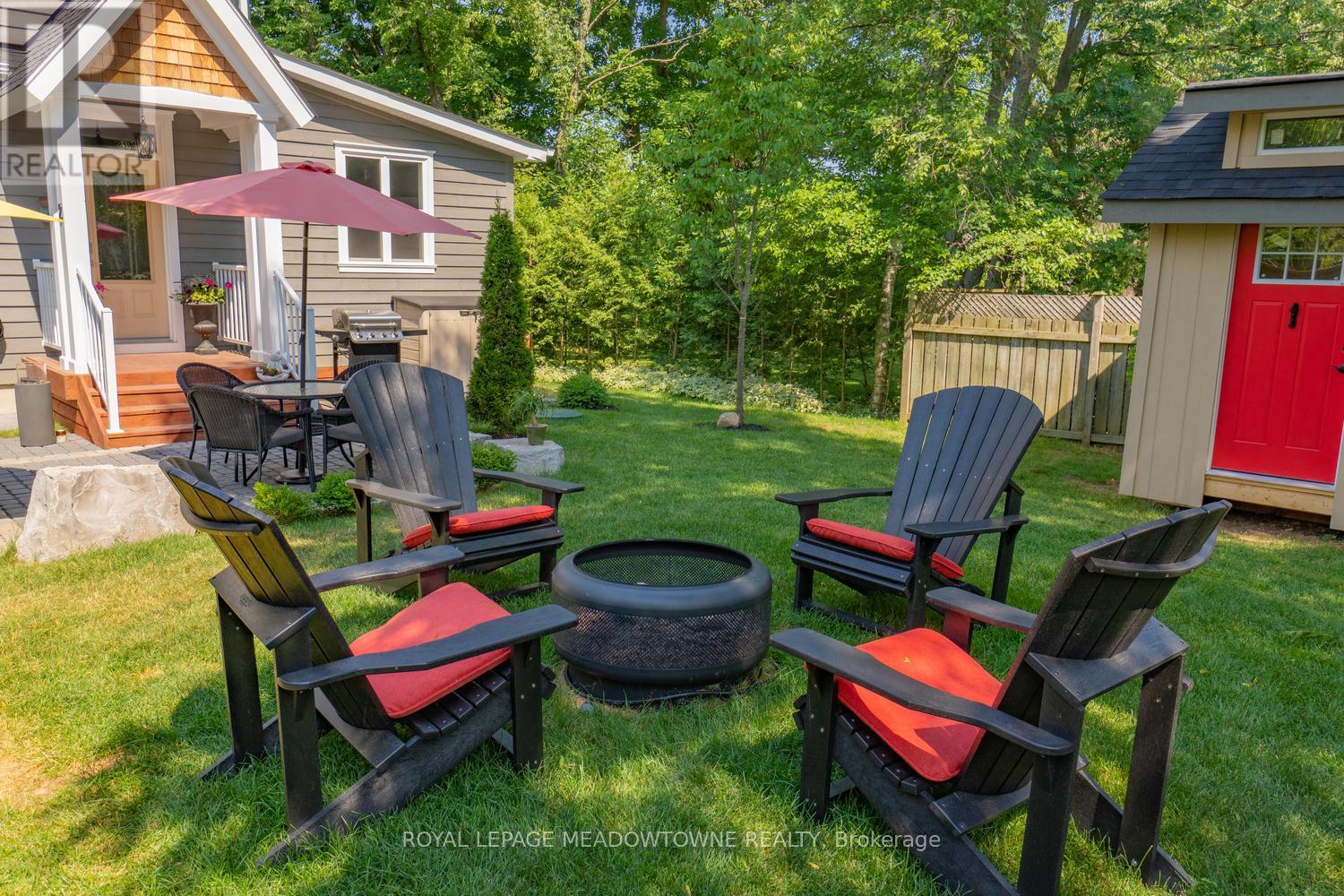 2 Bennett Place, Halton Hills (Glen Williams), Ontario  L7G 2X7 - Photo 32 - W12871350