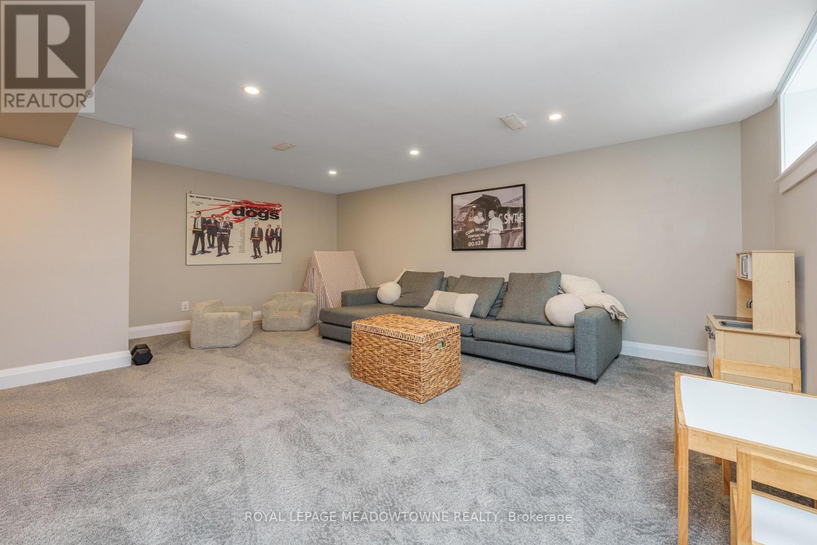 2 Bennett Place, Halton Hills (Glen Williams), Ontario  L7G 2X7 - Photo 43 - W12871350