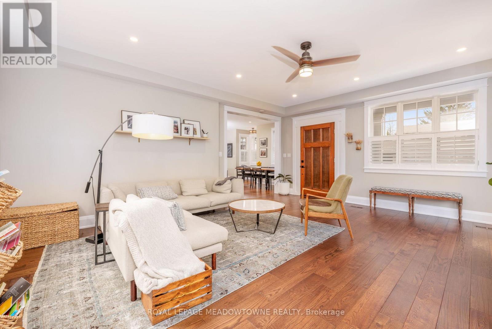 2 Bennett Place, Halton Hills (Glen Williams), Ontario  L7G 2X7 - Photo 8 - W12871350