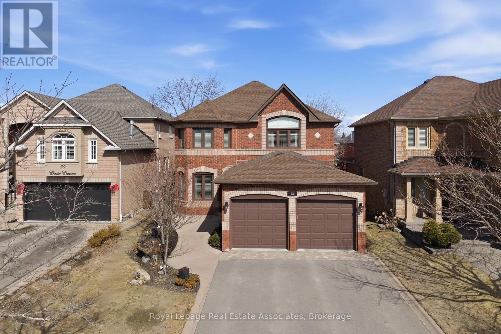 48 Chester Crescent, Halton Hills (Georgetown), Ontario  L7G 5W5 - Photo 1 - W12871756