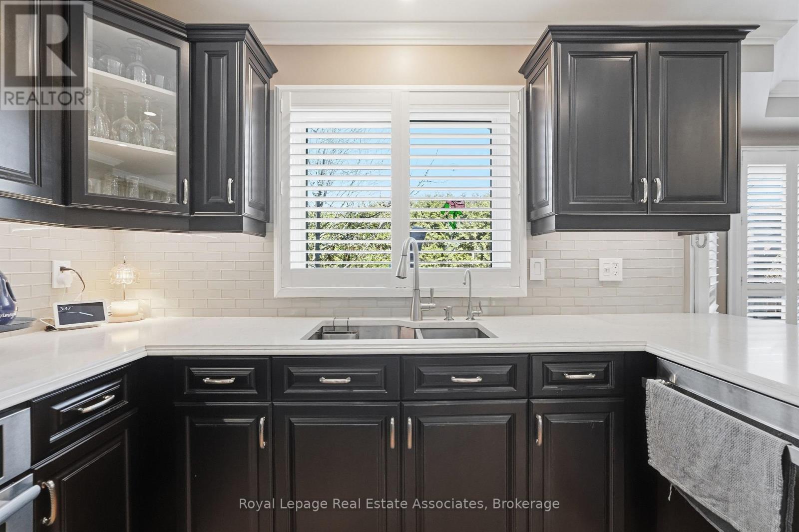 48 Chester Crescent, Halton Hills (Georgetown), Ontario  L7G 5W5 - Photo 17 - W12871756