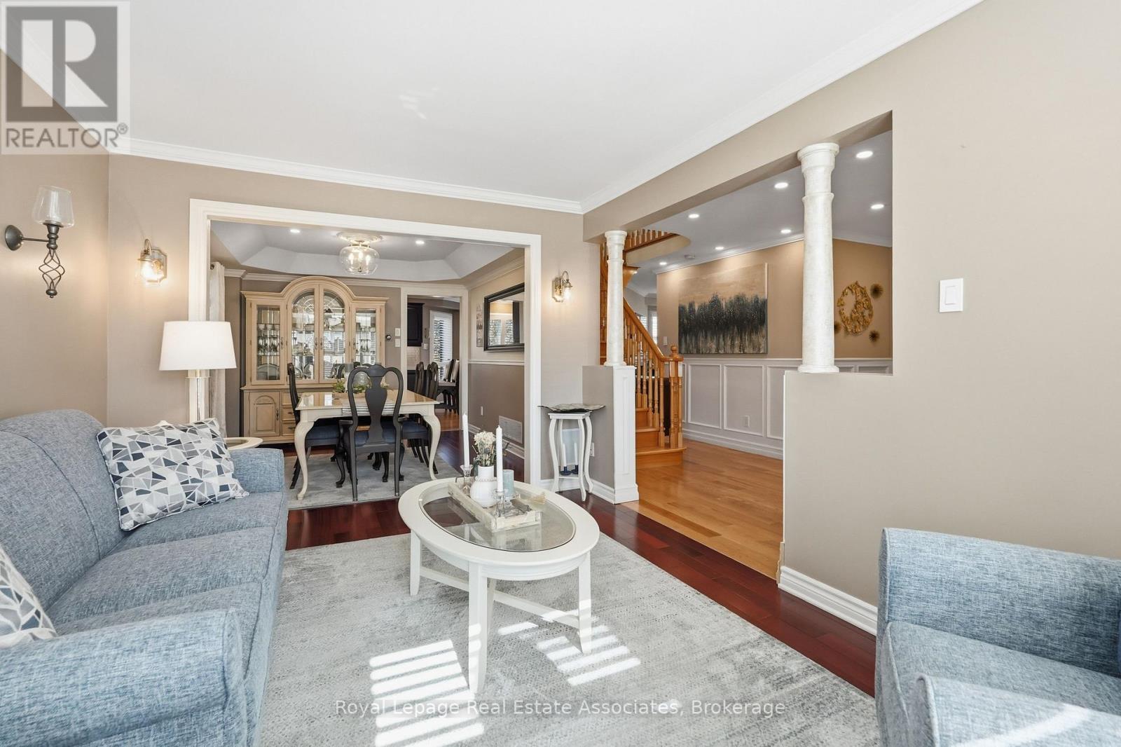 48 Chester Crescent, Halton Hills (Georgetown), Ontario  L7G 5W5 - Photo 9 - W12871756