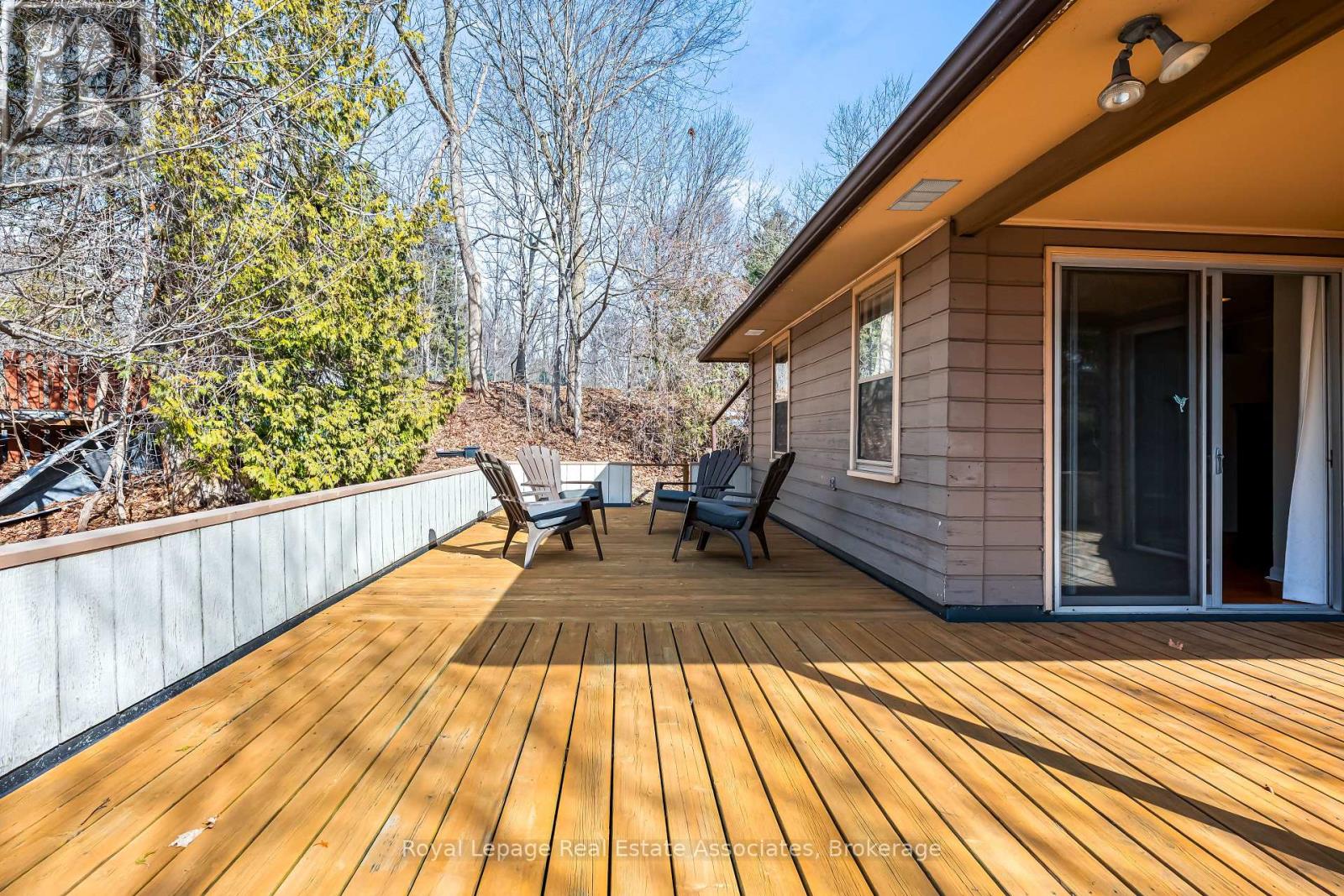 8 Ann Street, Halton Hills (Georgetown), Ontario  L7G 2V2 - Photo 19 - W12871886