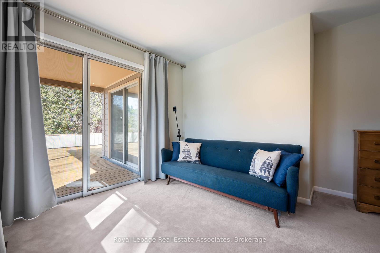 8 Ann Street, Halton Hills (Georgetown), Ontario  L7G 2V2 - Photo 25 - W12871886