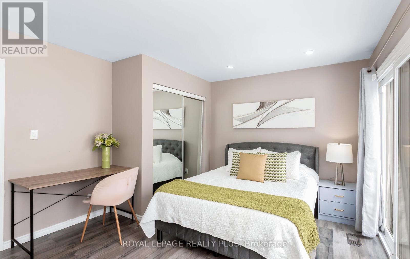 9 Ewing Street, Halton Hills (Georgetown), Ontario  L7G 2P6 - Photo 14 - W12873200