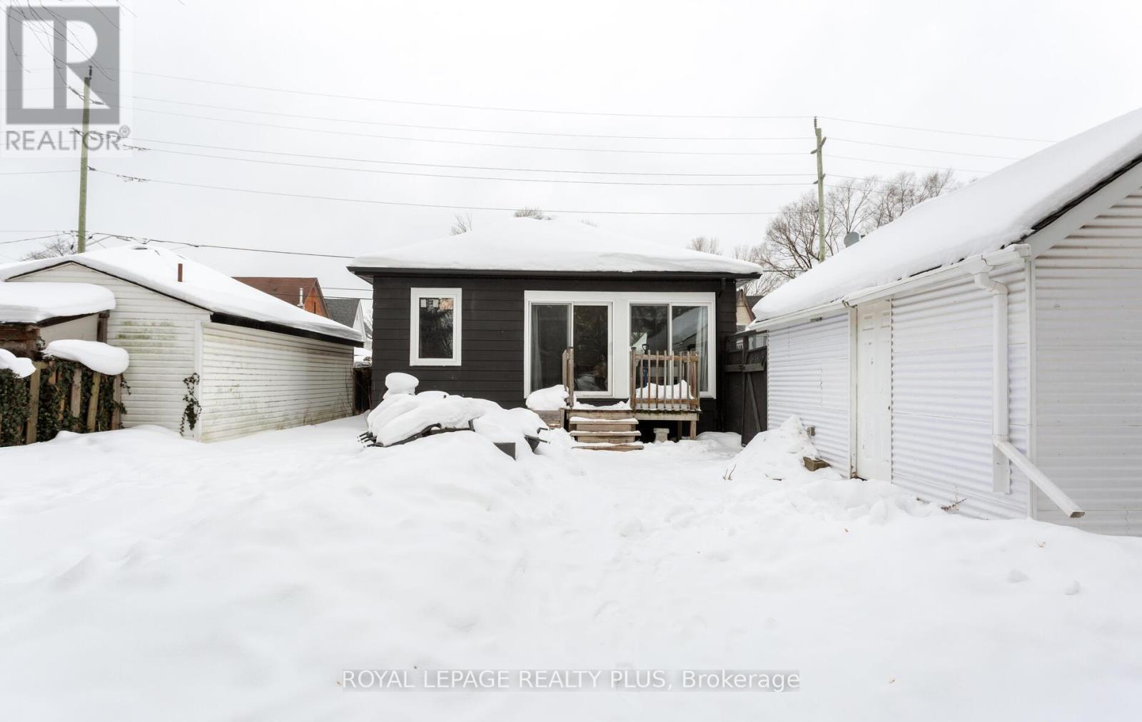9 Ewing Street, Halton Hills (Georgetown), Ontario  L7G 2P6 - Photo 28 - W12873200