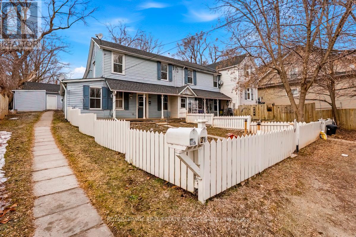 23 - 23 Church Street W, Halton Hills (Georgetown), Ontario  L7J 1K1 - Photo 2 - W12873704