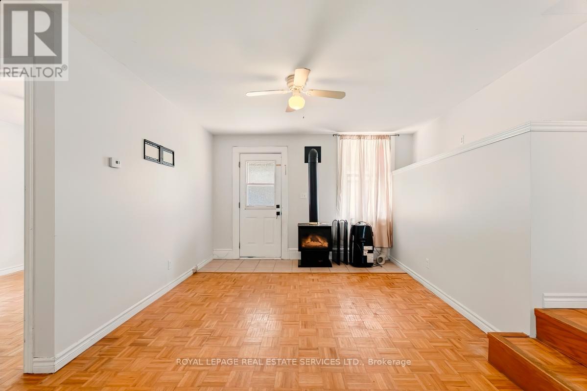 23 - 23 Church Street W, Halton Hills (Georgetown), Ontario  L7J 1K1 - Photo 6 - W12873704