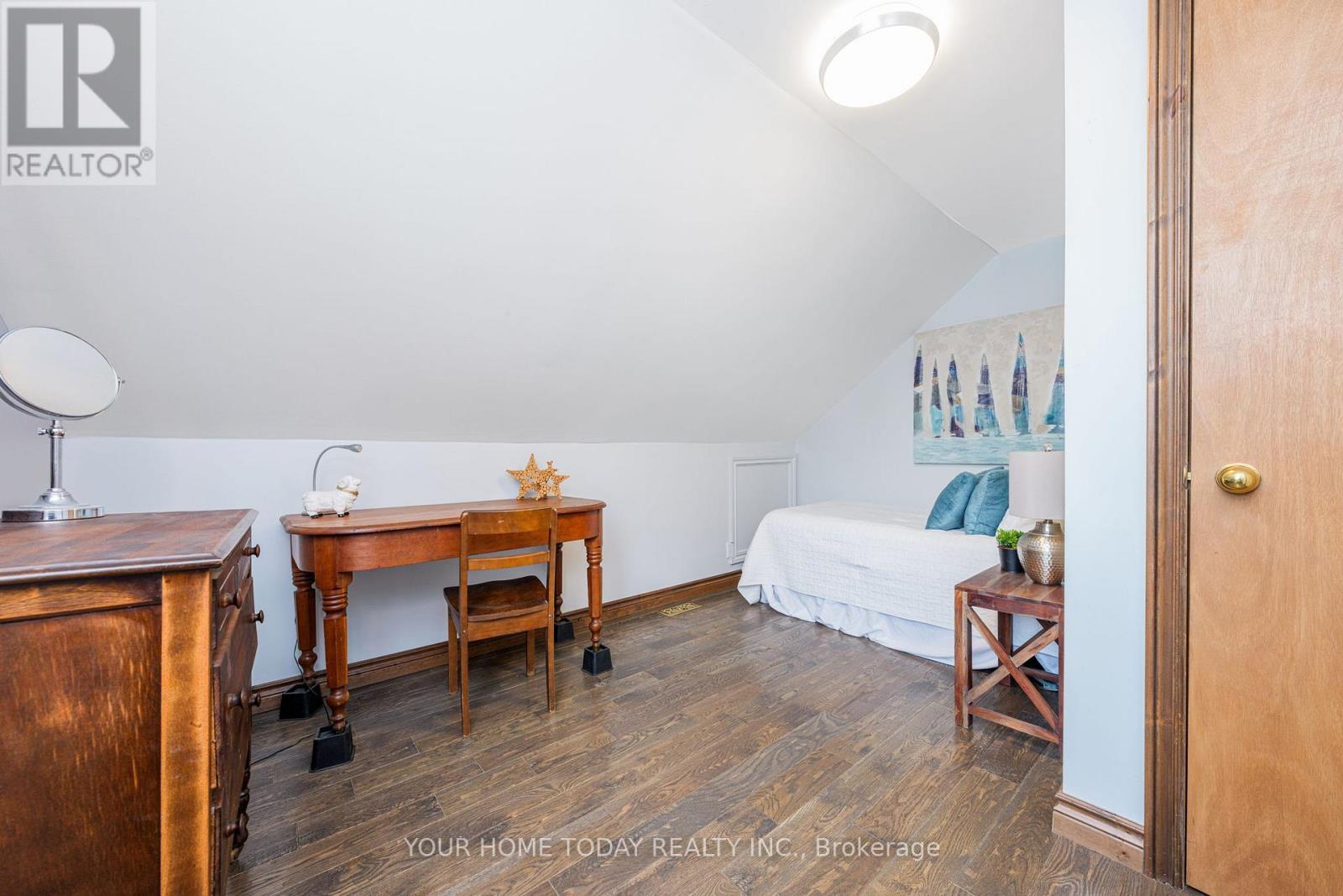 20 Elgin Street, Halton Hills (Georgetown), Ontario  L7G 3M3 - Photo 22 - W12875050