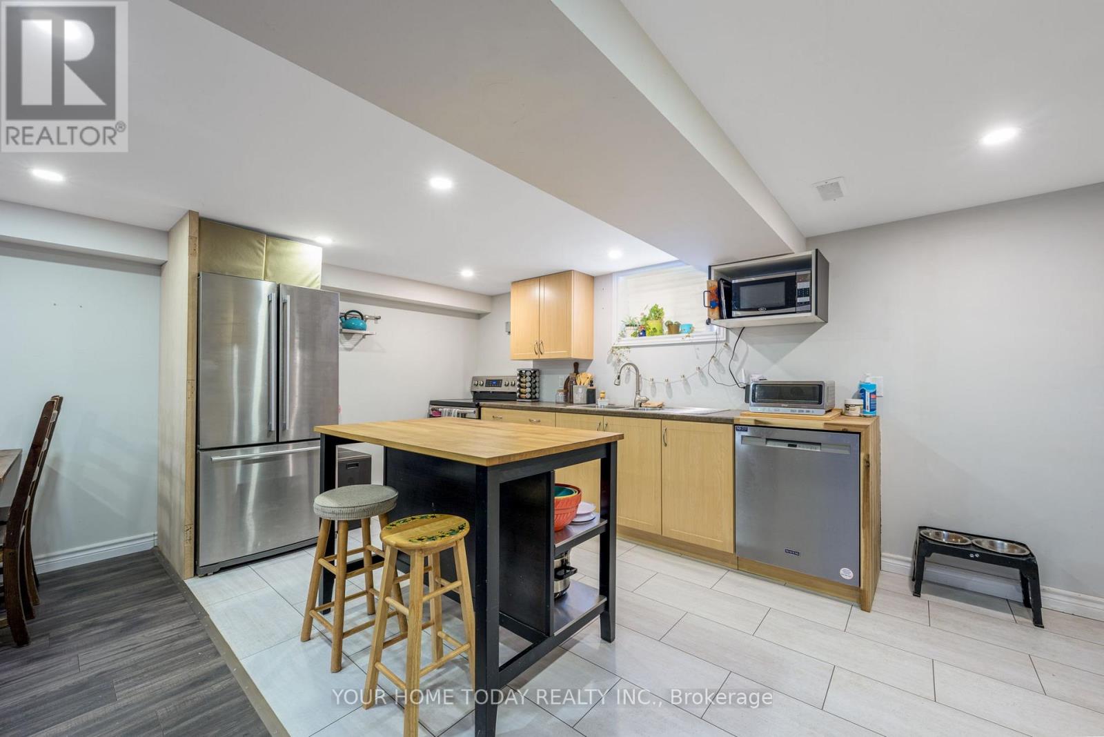 20 Elgin Street, Halton Hills (Georgetown), Ontario  L7G 3M3 - Photo 26 - W12875050