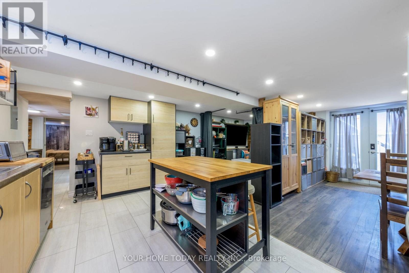 20 Elgin Street, Halton Hills (Georgetown), Ontario  L7G 3M3 - Photo 30 - W12875050