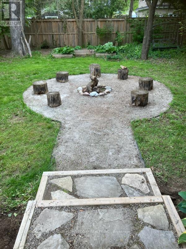 20 Elgin Street, Halton Hills (Georgetown), Ontario  L7G 3M3 - Photo 42 - W12875050